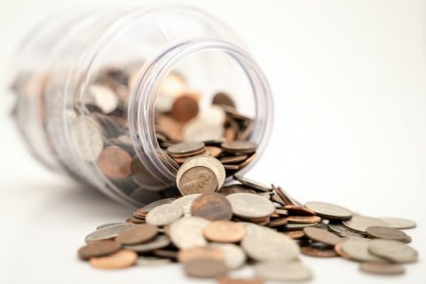 企業(yè)支付多筆勞務(wù)費(fèi)給個人，是否需要代扣代繳個人所得稅？并去稅務(wù)機(jī)關(guān)代開發(fā)票？